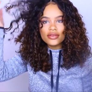 Meet your Posher, Kiana
